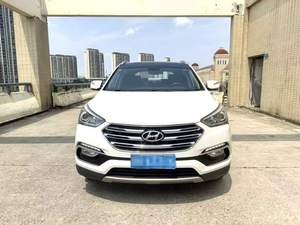 יונדאי סנטה פה SUV שנת 2017, 2.0T אוטומטית, הנעה קדמית, 7 מושבים, רכב משומש, לייצוא לאפריקה והמזרח התיכון - Product Image 2