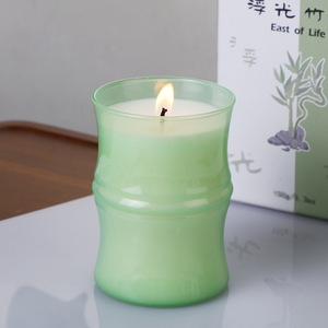 Vente en gros de bougies parfumées de luxe en bambou, verre, cire de soja, parfum de vacances pour la maison, ornements de bougies souvenirs - Product Image 2