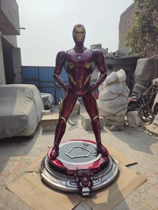 Escultura Decorativa de Iron Man de Fibra de Vidrio de Alta Calidad, Estatua de Superhéroe para Interiores de Casa u Oficina, Disponible a Precio de Exportación - Product Image 1