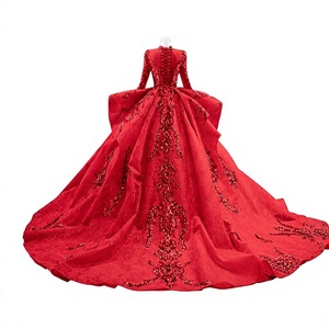 Robe de mariée rouge style princesse, manches trois-quarts, col en V, dos en dentelle brodé, taille empire, dos nu, illusion asymétrique - Product Image 1
