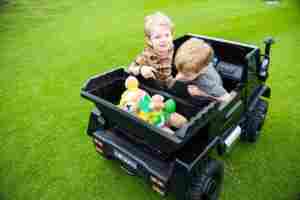 24V Kids <span class=keywords><strong>Mercedes</strong></span> Benz <span class=keywords><strong>Unimog</strong></span> Voiture jouet électrique <span class=keywords><strong>4x4</strong></span> à conduire - Product Image 4