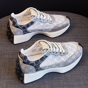 Nouvelles baskets décontractées grises monogramme en maille respirante à lacets style rétro plateforme 2026 - Product Image 5