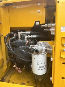 Miniexcavadora Komatsu de 10 toneladas usada con motor de alta eficiencia y aplicaciones versátiles de bomba - Product Image 6