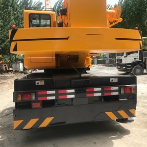 China Factory 25 Ton XTC250W Truck <b>Crane</b> for Sale - Product Image 1