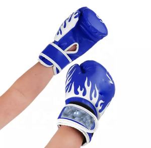 Alta calidad Cómodo 8oz Classic Pro Cowhide PU Guantes de boxeo de cuero Logotipo personalizado Equipo de artes marciales de alta calidad - Product Image 3