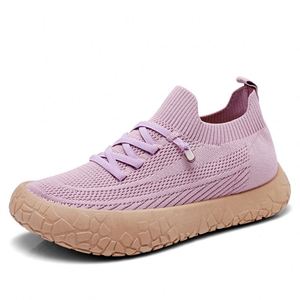 Chaussures de marche en mesh ultra-légères pour femmes |   Chaussures confortables faciles à enfiler |   Chaussures de sport respirantes en tissu pour les trajets quotidiens - Product Image 5