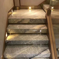 Escaliers droits à quille centrale Escaliers de construction en granit noir de conception simple