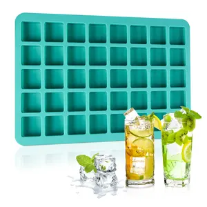 40 Cavity Mini Square Homemade Silicone Ice Cube TrayためWhiskey