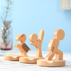 Soporte para teléfono Chuangtai de madera de haya, soporte creativo de madera para escritorio para teléfonos móviles con diseño de figura de Kung Fu - Product Image 4