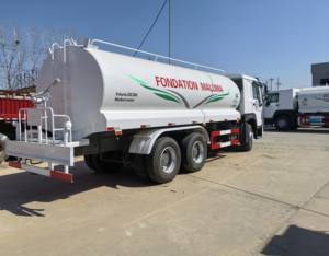 Tout nouveau camion arroseur National VI HOWO 2*8 avec un réservoir de 20 mètres cubes pour la réduction de la poussière sur les chantiers de construction - Product Image 5
