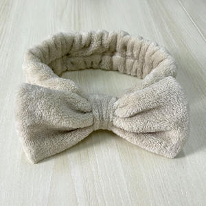 Bandeau personnalisé pour application de masque facial, accessoire de beauté pour cheveux, style européen et américain, mignon, pour femmes, en polyester, avec nœud papillon - Product Image 3