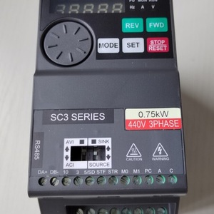 Convertisseur de fréquence triphasé AC Shihlin Sc3 Series 1,5 kW 440 V, variateur de vitesse - Product Image 2