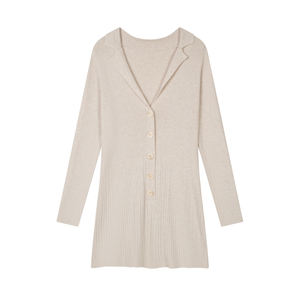 कस्टम ओएम/ओडम महिलाओं के ऊन मिश्रण में रिसेंड ब्लेज़र कॉलर स्लिम फिट सिंगल-ब्रेस्टेड मिडी ड्रेस निर्माता - Product Image 2