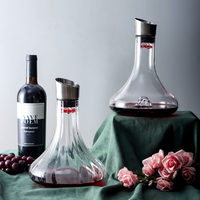 Carafe à vin en verre cristal transparent sans plomb avec verseur aérateur intégré Accessoires de carafe à vin au design classique pour cadeaux