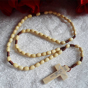 <span class=keywords><strong>3</strong></span>色 8*6MM 木製ロザリオネックレス 宗教的なロープネックレス 手編みロザリオ オーバルビーズロザリオ - Product Image 3