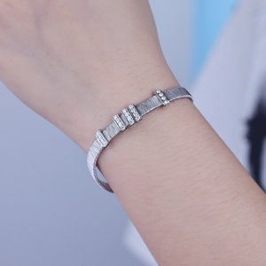 Venta al por Mayor de Dijes de Plata de Ley 925 con Baño de Oro Blanco de 18K y Circonita, Geométricos, Modernos y Móviles, para Pulseras Cristianas, Regalos - Product Image 2
