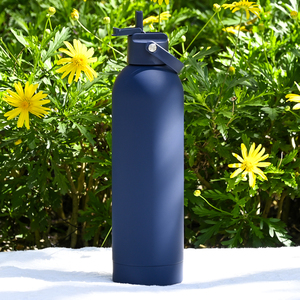 Custom Logo 750ml Rubber Coated Stainless Steel Vacuum Insulated Water <b>Bottle</b> with Flip Top Lid and <b>Straw</b> - Product Image 1