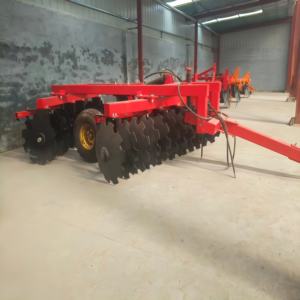 Herse à disques remorquée pour le tournage du sol Tuer les <span class=keywords><strong>chaumes</strong></span> Broyage <span class=keywords><strong>des</strong></span> terres incultes Labour Dry Paddy Field Rotary Tilling Ridging - Product Image 1