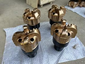 Punta da trapano PDC in acciaio personalizzata per macchine minerarie, forgiata per la perforazione di pozzi - Product Image 3