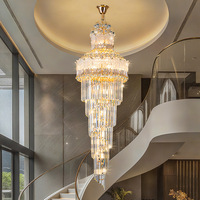 Lustre en cristal K9 en spirale extra large de luxe moderne, éclairage multi-niveaux doré pour hall d'hôtel, villa, escalier