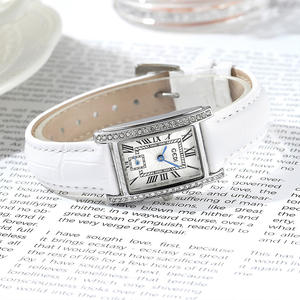 Montre pour femme exquise, style rétro, petite montre carrée, niche et haut de gamme, bracelet en cuir pour étudiants - Product Image 3