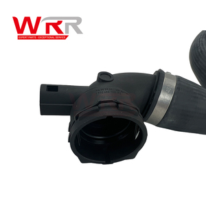 ท่อยางหม้อน้ำสำหรับ BMW E60 E61 525i 530i ท่อส่งน้ำหล่อเย็นเครื่องยนต์ส่วนล่างที่เชื่อถือได้ ท่อเทอร์โมสตัท - Product Image 4