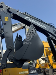 Miniexcavadora Develon DX60D Original de Japón, Precio Económico, Entrega Global Rápida, Lista para Enviar - Product Image 6