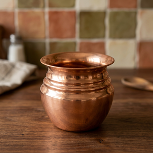 Kalash/Lota en Cuivre Pur Fait Main Traditionnel et Moderne pour Pooja, Maison, Bureau, Temple, Mariage - Prix Compétitif, En Stock à l'Étranger - Product Image 3