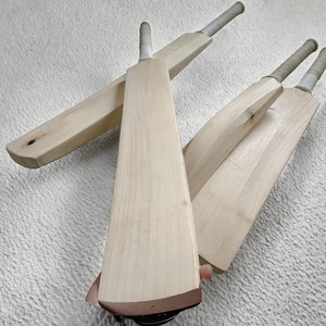 ไม้คริกเก็ตแบบคลาสสิกน้ำหนักเบาสำหรับฝึกซ้อมและใช้ในการแข่งขัน - Product Image 2