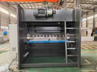 Presse plieuse hydraulique NC 250T3200 personnalisable, machine de pliage de tôles haute performance