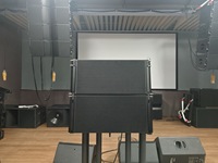 Sistem Speaker Line Array VV8 yang Laris Manis, Sistem Suara Profesional untuk Gereja