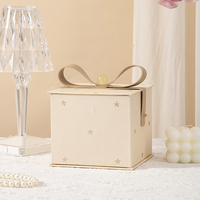 Boîte carrée étoiles scintillantes de taille moyenne - Boîte à bonbons à couvercle rabattable - Boîte cadeau souvenir - Boîte cadeau de Noël