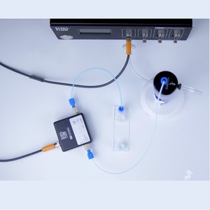 Instrument de contrôle microfluidique Elveflow, compact, léger, faible bruit (65 dB), classe II, certifié CE, alimenté par batterie électrique - Product Image 1