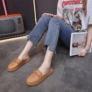 Women's Stylish Korean-Style <b>Square</b> Toe Slip-On Mules Soft-Soled Beach Sandals <b>Adjustable</b> Strap Cotton Lining for Students - Product Image 3