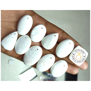 Cabochons de scolecite blanche naturelle, lot en gros de cabochons vendus au poids, de différentes formes et tailles, utilisés pour la fabrication de bijoux. - Product Image 4