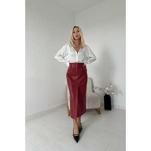 Jupe portefeuille en satin et mousseline tricotée bordeaux avec fente décorative, design imprimé vintage taille empire, option grandes tailles, vente en gros - Product Image 4