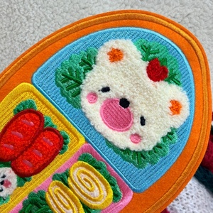 Patch brodé en chenille durable et écologique à coudre sur les vêtements, fil à coudre de haute densité de qualité supérieure pour vêtements - Product Image 2