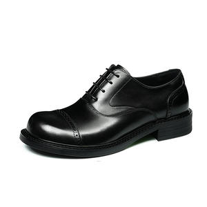 Chaussures habillées pour hommes, légères, au design tendance, nouvelle collection 2025, confortables et douces, en cuir véritable, vente en gros - Product Image 1