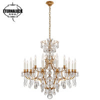 Lustre sur mesure en cristal K9 avec cadre en laiton et éclairage LED pour villa à plafond haut et escalier