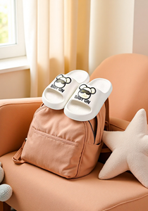 Pantuflas de Alta Calidad para Niños y Mujeres, Antideslizantes, para Interiores y Exteriores, Sandalias Planas de Verano para Playa - Product Image 2