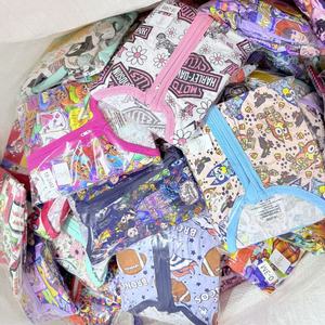 Fournisseur d'usine Vêtements pour bébés imprimés sur mesure Pyjamas pour bébés bio en viscose et bambou Nœud et bavoirs - Product Image 5