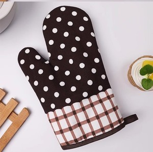 Mitaines de cuisine en coton imprimé épaissi, résistantes à la chaleur, pour une cuisson, un grillage, un rôtissage et des fonctions <span class=keywords><strong>micro</strong></span>-ondes sûres à l'intérieur - Product Image 1