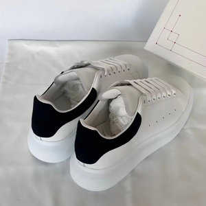 2025 New MC Designer Low Cut Mesh Lining McQueenes Luxury Mens Waterproof Breathable Anti-Slippery Anti-Odor All Seasons Shoes - Product Image 3