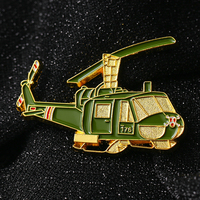 Pendentif hélicoptère personnalisé en forme d'émail, Badge d'avion personnalisé en forme d'émail
