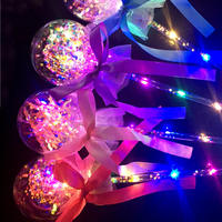 Baguette Magique LED Lumineuse Colorée en Forme d'Étoile et de Cœur pour Enfants, Jouet en Plastique Fluorescent, Baguette Magique d'Amour pour Concerts à Effet Clignotant