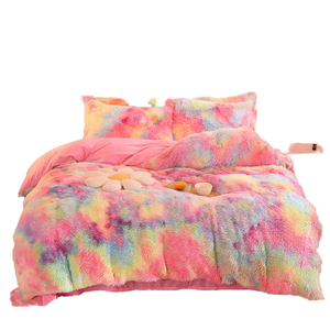 Vente en gros Parure <span class=keywords><strong>de</strong></span> lit moderne <span class=keywords><strong>de</strong></span> luxe en flanelle polaire 4 pièces <span class=keywords><strong>Housse</strong></span> <span class=keywords><strong>de</strong></span> <span class=keywords><strong>couette</strong></span> surdimensionnée en velours pelucheux pour lits Queen et King Size - Product Image 2