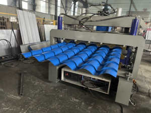 Toiture Métal Béton Trapèze 1064 840 Tôle Ondulée Rouleau De Profilage En <span class=keywords><strong>Acier</strong></span> Coloré Formant La Machine De <span class=keywords><strong>Découpe</strong></span> Fabriqué en Chine - Product Image 6