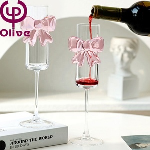 Cadeau Soufflé à la Main Verre Sans Plomb Nœud Gobelet à Vin Fête Pieds Hauts Verres à <span class=keywords><strong>Champagne</strong></span> Mariage Cylindre Flûtes à <span class=keywords><strong>Champagne</strong></span> Arc Rose - Product Image 2