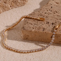 Dainty vente en gros Bracelet en acier inoxydable plaqué or 18 carats personnalisé non terni Bracelet à breloques en cristal noué pour femmes bijoux