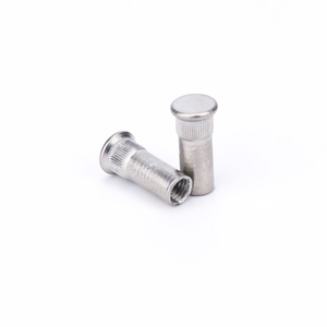 Écrou à riveter à tête plate en acier inoxydable, moleté, à filetage interne - Product Image 1